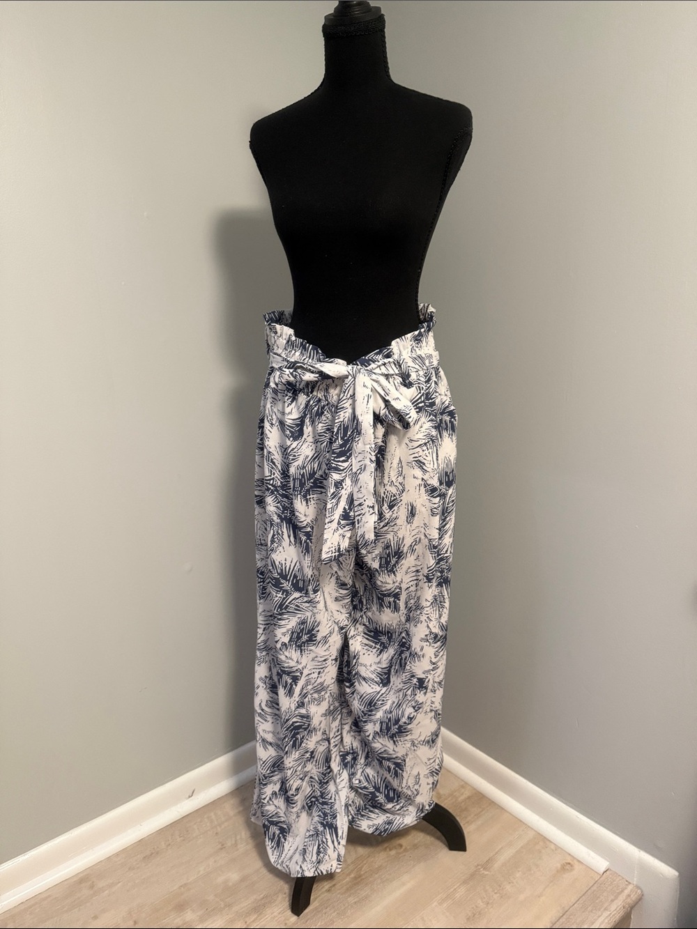 Navy and White Leaf Print Pants